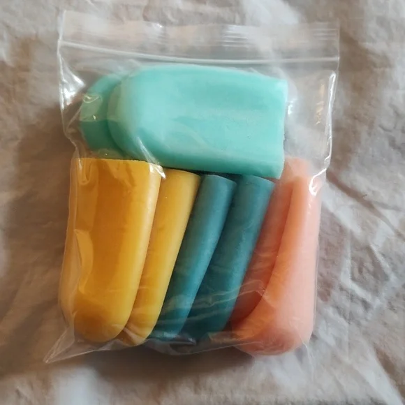 Packing Cubes Travel Bundle Collapsible Water Bottle & Silicone Bottle Covers - Picture 6 of 16